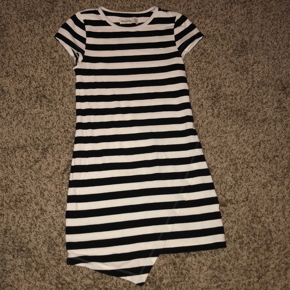 Abercrombie girls dress size M